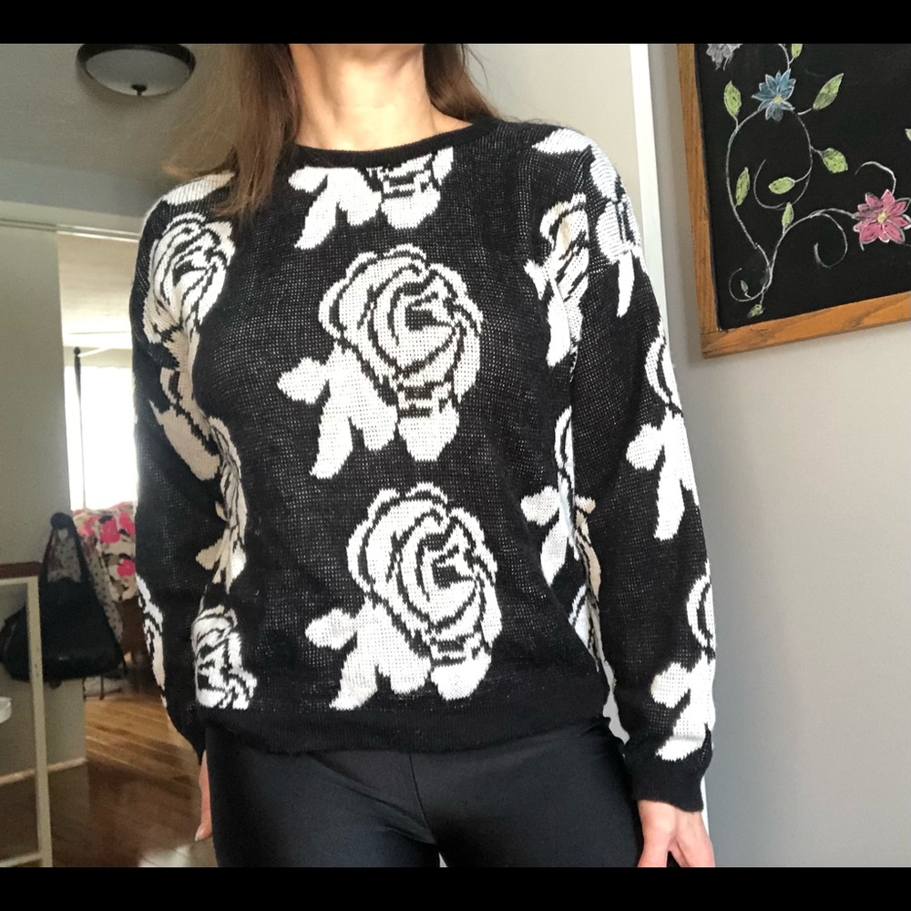 Flower print sweater